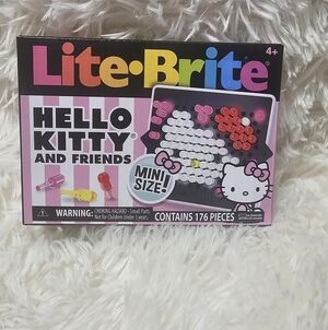 Lite.Brite Hello Kitty And Friends Mini Size Contains 176 Pieces Collectible Toy